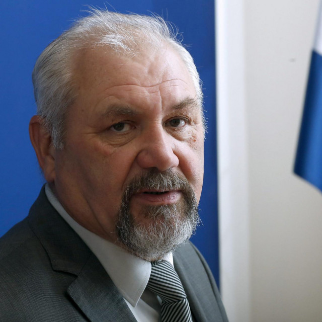 Silvano Hrelja




 