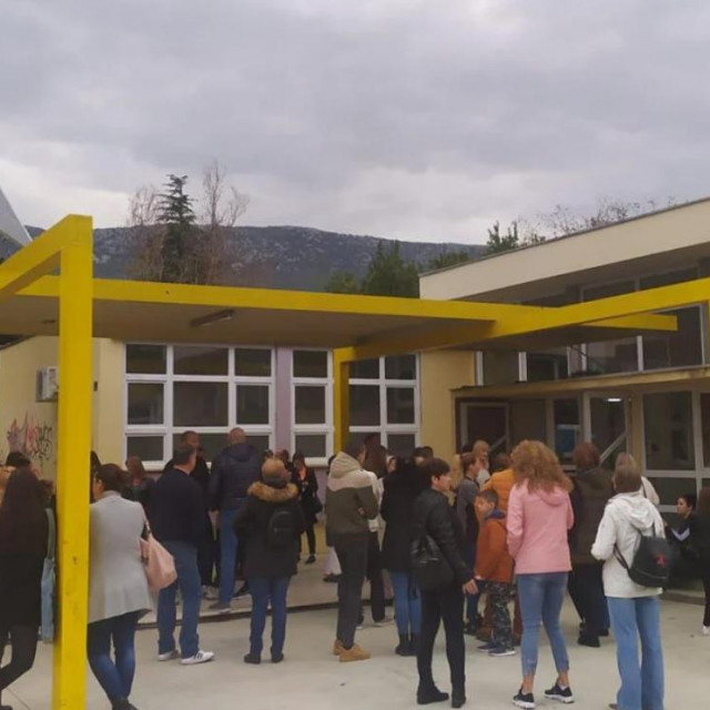 Prosvjed u Kaštelima
