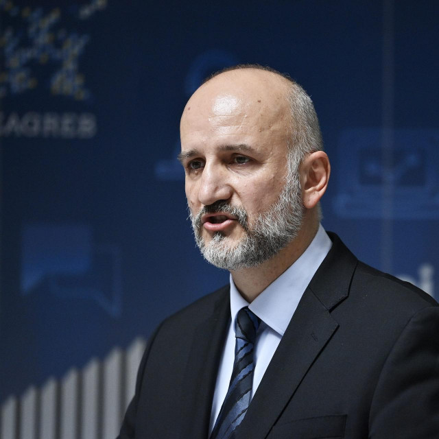 Ivan Novaković 
