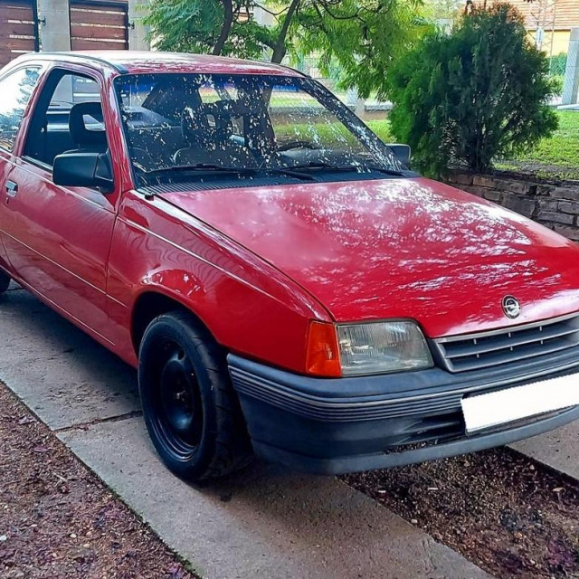 Kadett E