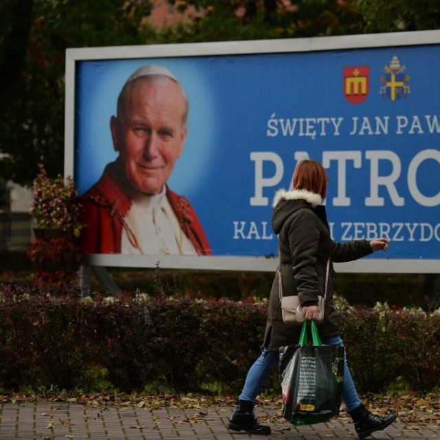Plakat s likom Ivana Pavla II. u Poljskoj