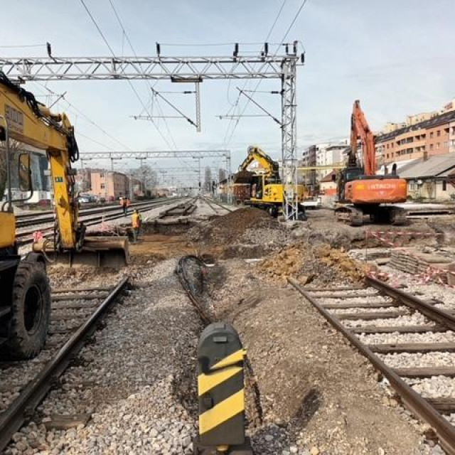 28452527