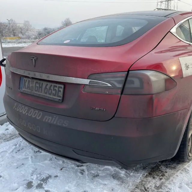 tesla model s