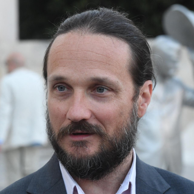 Vicko Bilandžić



























 