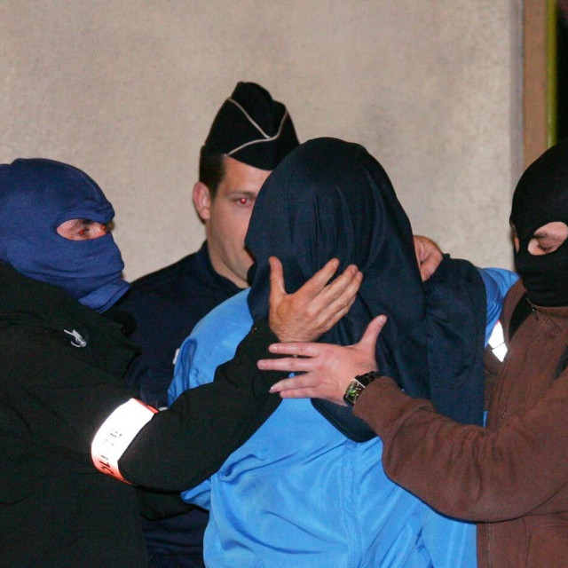 Akcija uhićenja francuske policije/Ilustracija
