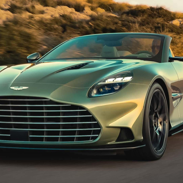 Aston Martin Vanquish Volante