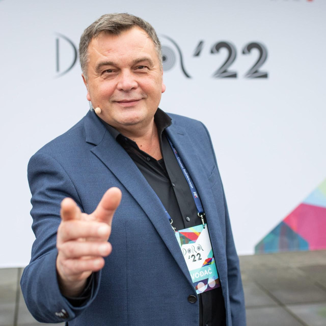 Duško Ćurlić