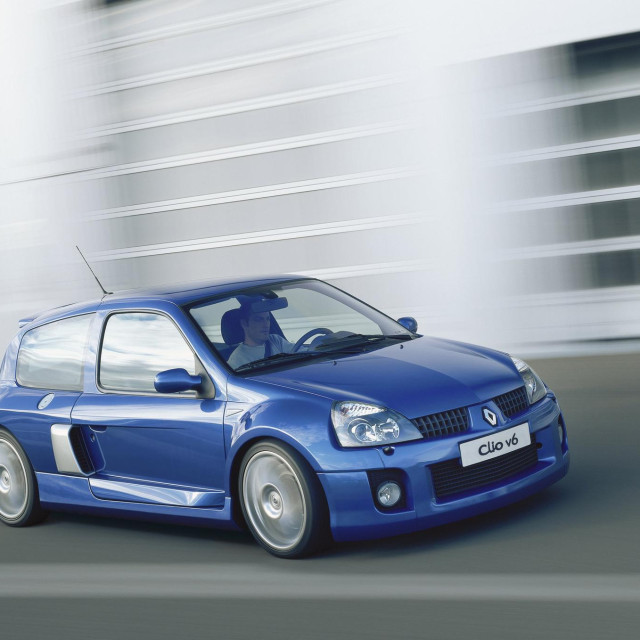 Renault Clio V6
